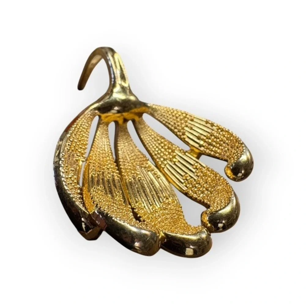 Grosse Brooch Vintage 1969 Germany Gold Textured Abstract Pin Excellent